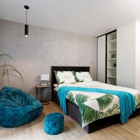 Luxurycity With Terrace Διαμέρισμα *